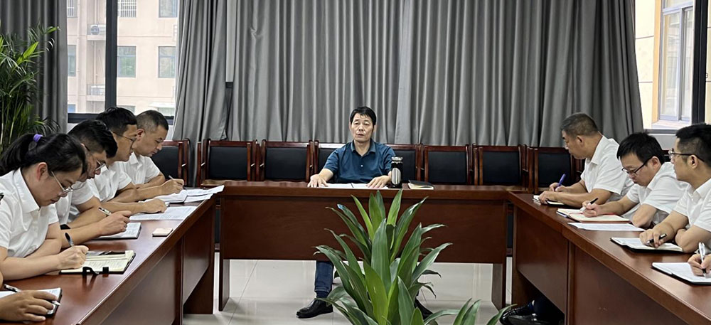 城建投公司黨支部召開黨員（擴大）會議暨酒駕、醉駕等違法犯罪行為警示教育集體談話會